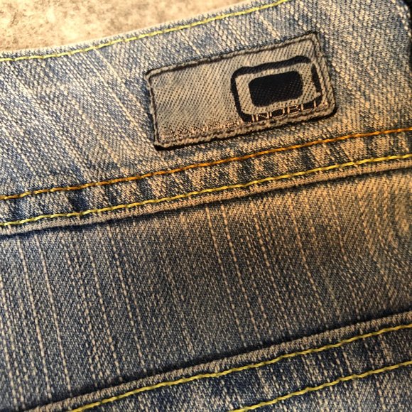 Bandolino Jeans 20W Womens Mid Rise Bootcut Light Wash Button Flap Pockets Stain - Picture 12 of 16